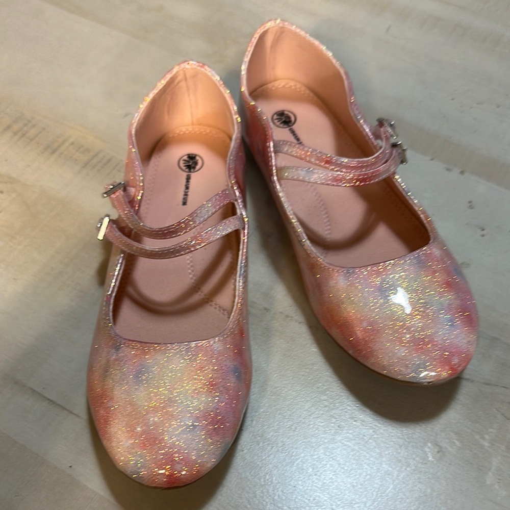 Sparkly velcro closure, Mary, Jane shoes, with flexible, nonskid sole NWOT